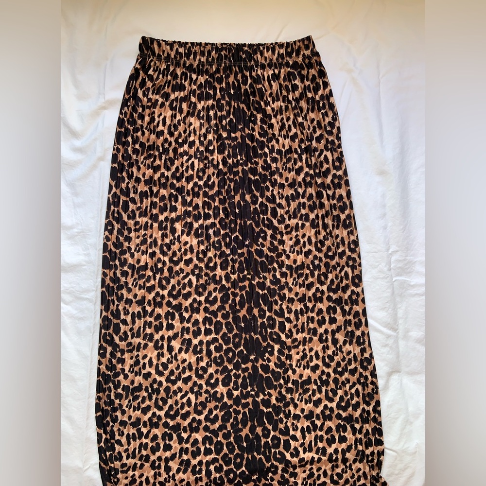 ZARA: Womens midi pleated animal print skirt
